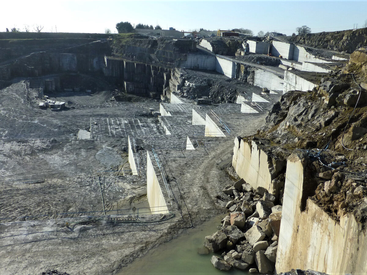 KALENBORN Unsere eigenen Steinbrüche, Natursteine aus der Region